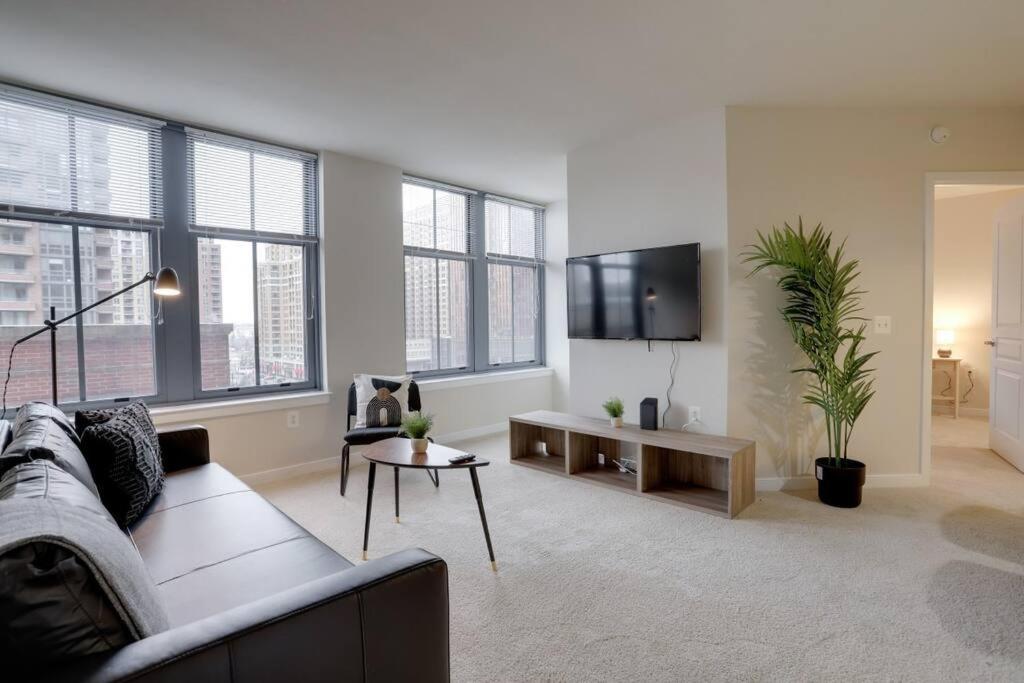 Pentagon City Comfort Modern Stay Arlington Buitenkant foto