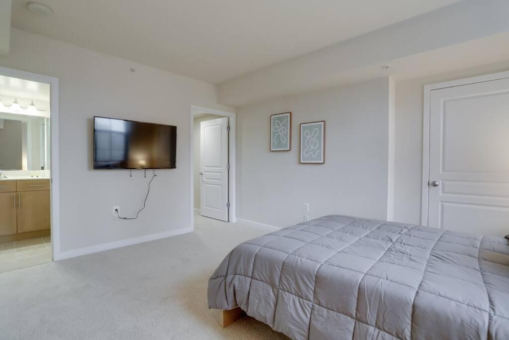 Pentagon City Comfort Modern Stay Arlington Buitenkant foto
