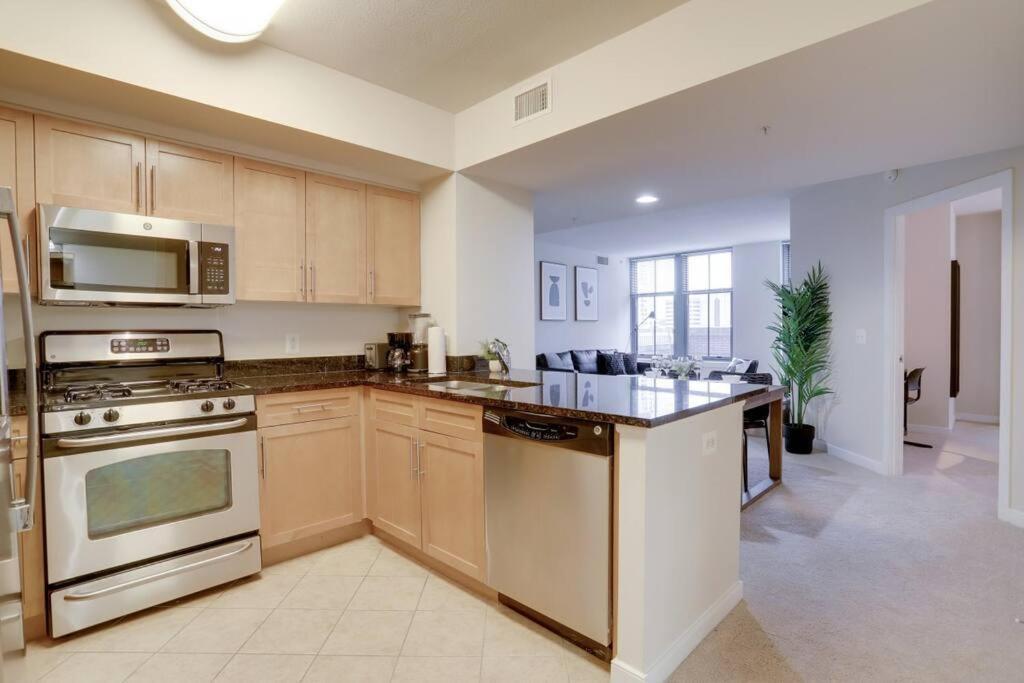 Pentagon City Comfort Modern Stay Arlington Buitenkant foto