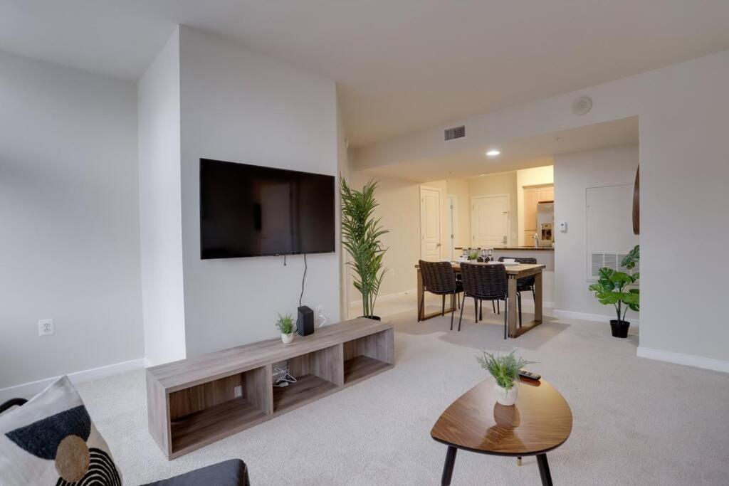Pentagon City Comfort Modern Stay Arlington Buitenkant foto
